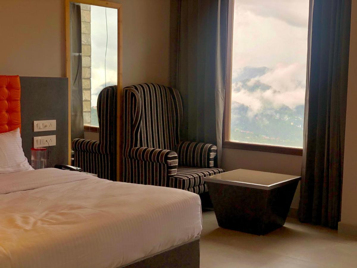 The Westberry 50Mtrs Offroading And 50 Mtrs Nature Path Bed and Breakfast Shimla Buitenkant foto