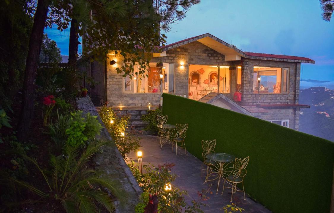 The Westberry 50Mtrs Offroading And 50 Mtrs Nature Path Bed and Breakfast Shimla Buitenkant foto