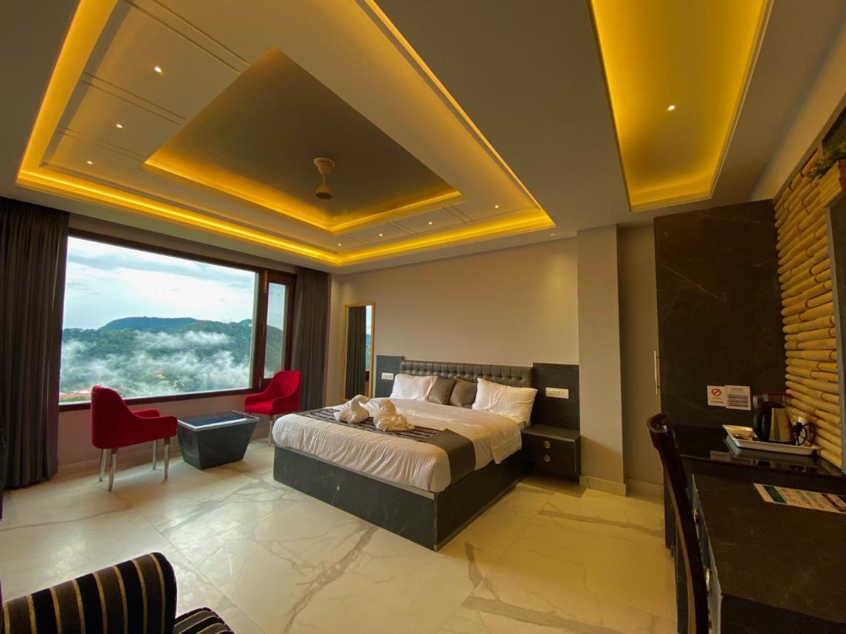 The Westberry 50Mtrs Offroading And 50 Mtrs Nature Path Bed and Breakfast Shimla Buitenkant foto