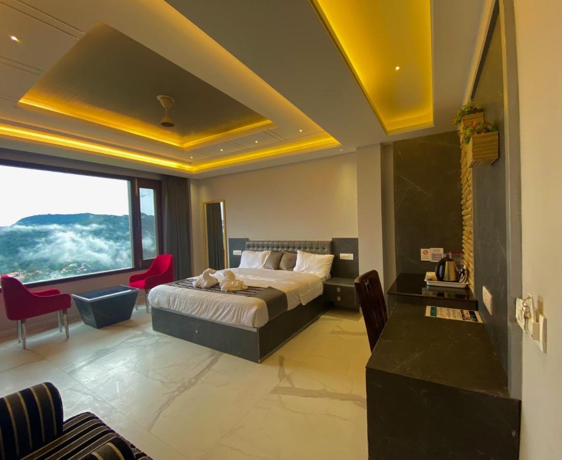 The Westberry 50Mtrs Offroading And 50 Mtrs Nature Path Bed and Breakfast Shimla Buitenkant foto