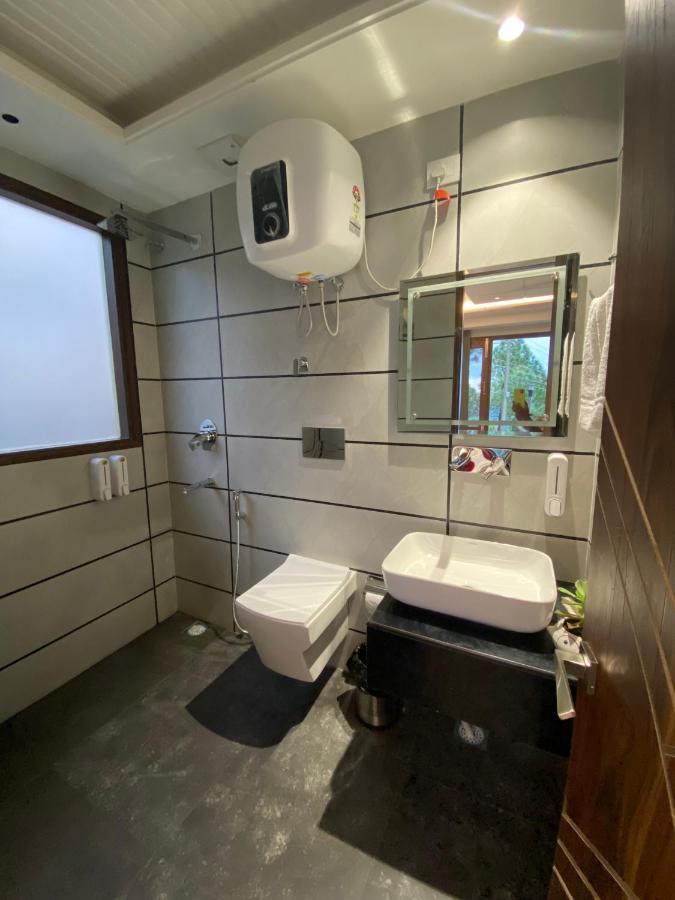 The Westberry 50Mtrs Offroading And 50 Mtrs Nature Path Bed and Breakfast Shimla Buitenkant foto
