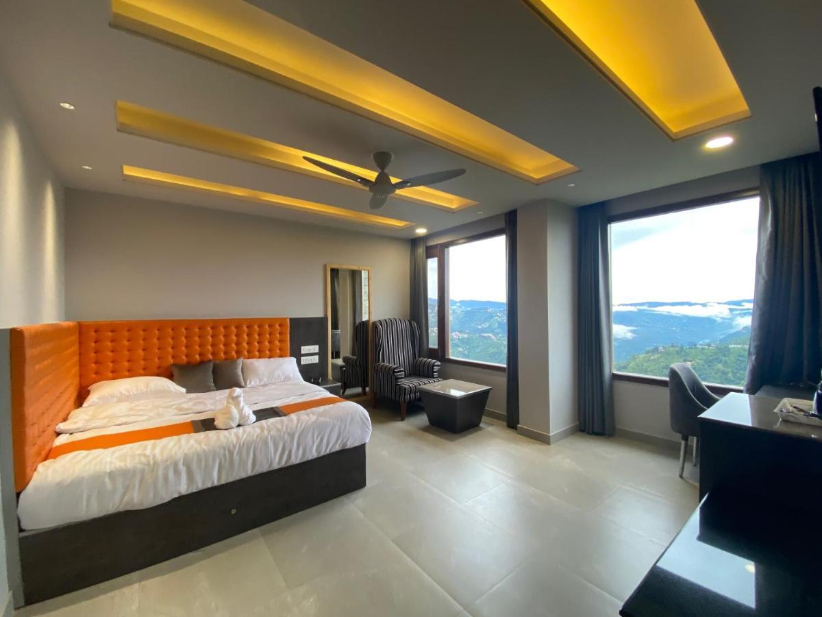 The Westberry 50Mtrs Offroading And 50 Mtrs Nature Path Bed and Breakfast Shimla Buitenkant foto
