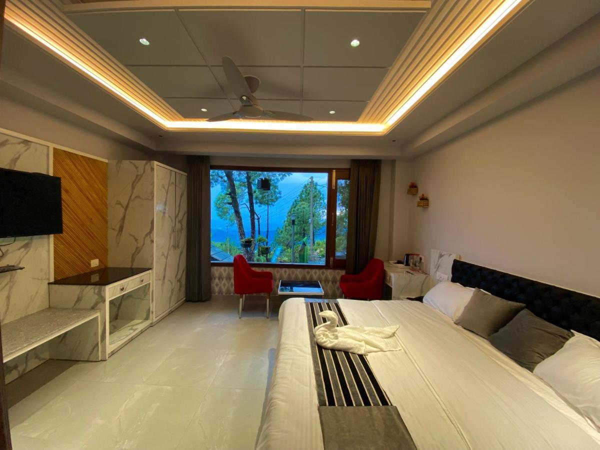 The Westberry 50Mtrs Offroading And 50 Mtrs Nature Path Bed and Breakfast Shimla Buitenkant foto