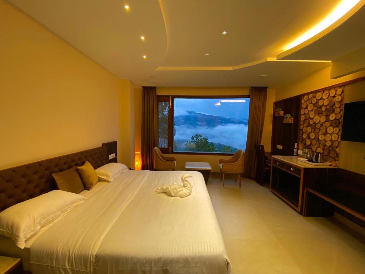 The Westberry 50Mtrs Offroading And 50 Mtrs Nature Path Bed and Breakfast Shimla Buitenkant foto